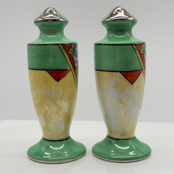 Vintage Hand-Painted Japanese Salt & Pepper Shakers Floral Design ** READ ** - Picture 4 of 10